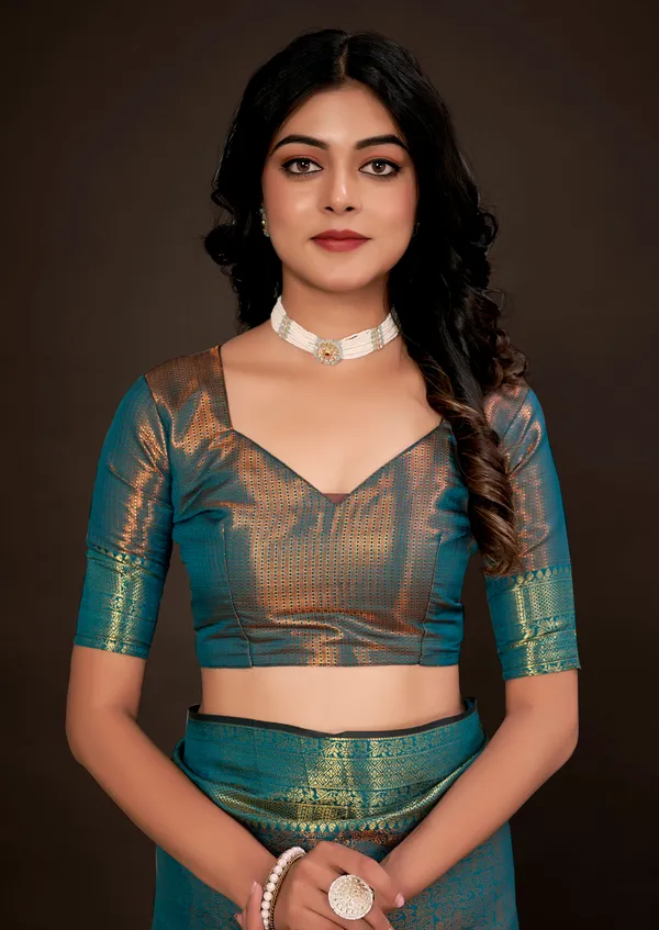 Rama_Green_Luxurious_Kanjivaram_Silk_Saree_Weave_of_Royalty_With_Blouse_Piece_Attached